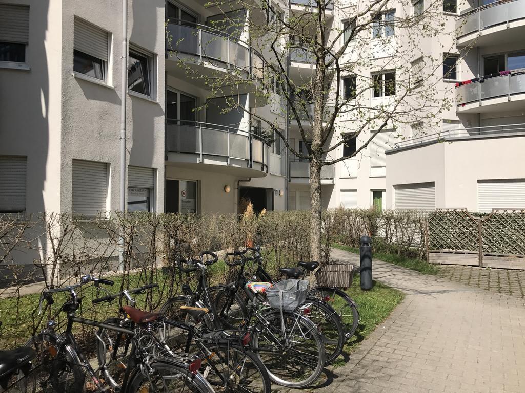Kn Kahtan Boarding House Leilighet München Eksteriør bilde