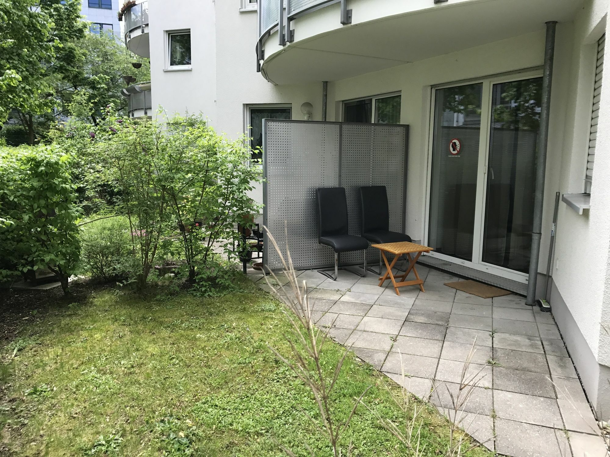 Kn Kahtan Boarding House Leilighet München Eksteriør bilde