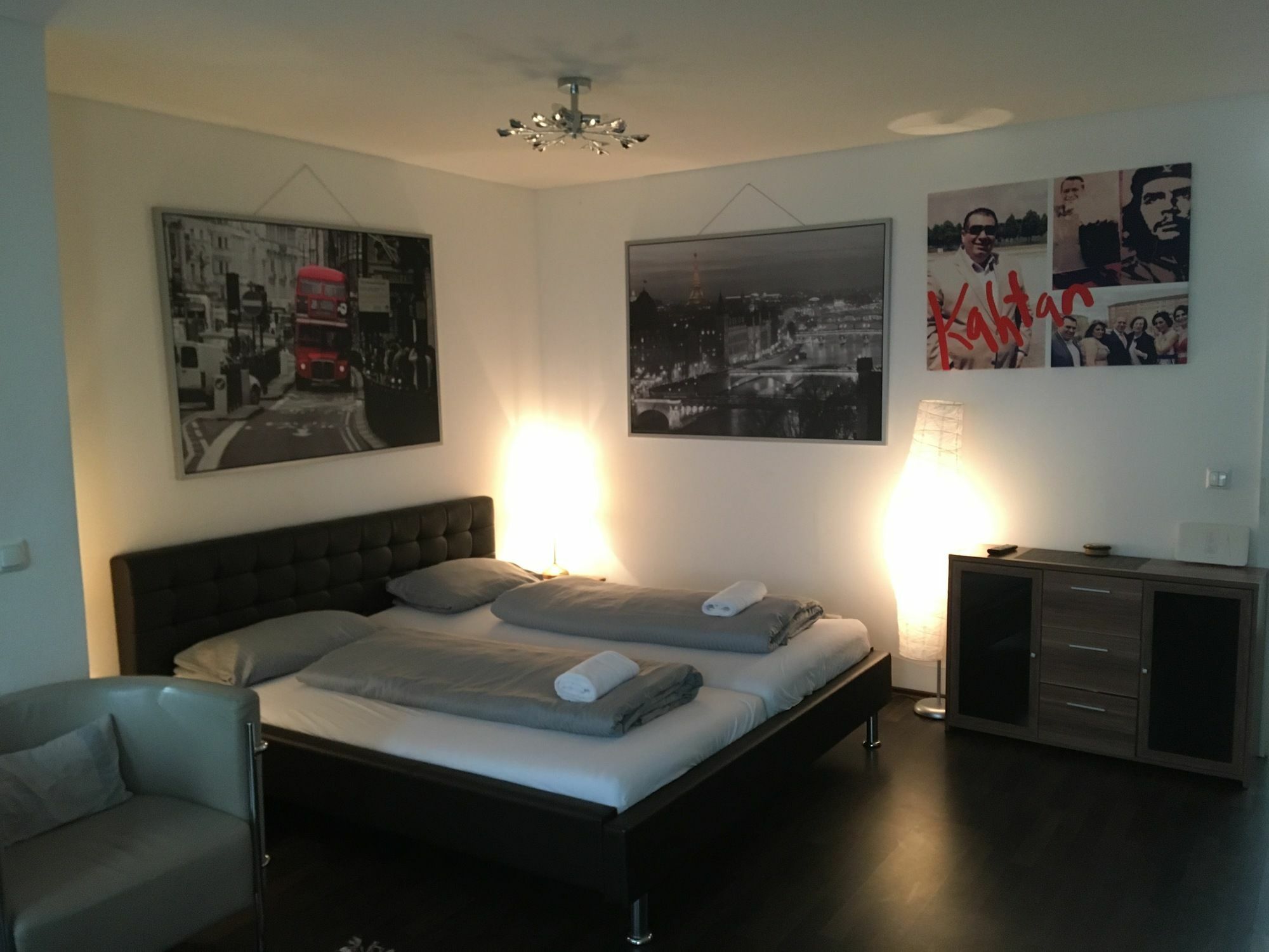 Kn Kahtan Boarding House Leilighet München Eksteriør bilde